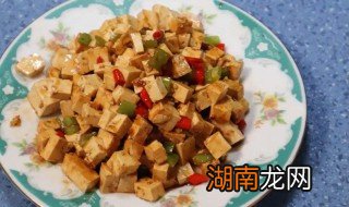 焖炒豆腐怎么做 焖炒豆腐的做法