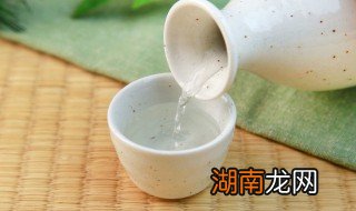 自制包谷酒的做法和配方 自制包谷酒的做法和配方窍门