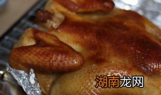 黄芽菜烧素鸡怎么烧 黄芽菜烧素鸡