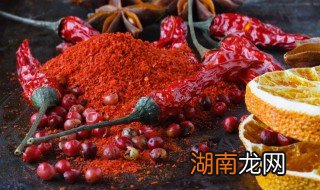 辣椒家常做法美食 鲜辣可口的辣椒炒鸡