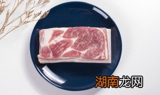 青椒炒猪肉的家常做法 炒猪肉的家常做法