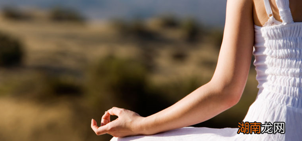 快速进入正确的打坐方法