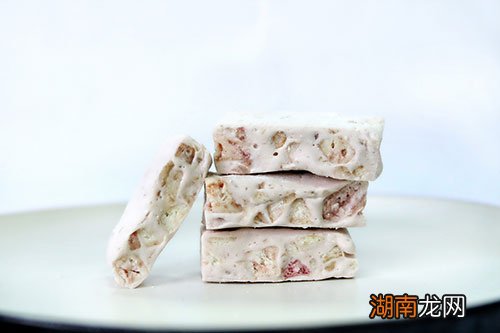 在家怎么做牛轧糖 牛轧糖的做法