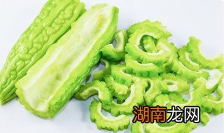 苦瓜炒鸡蛋怎么做简便又好吃 苦瓜炒鸡蛋怎么做简便又好吃又简单