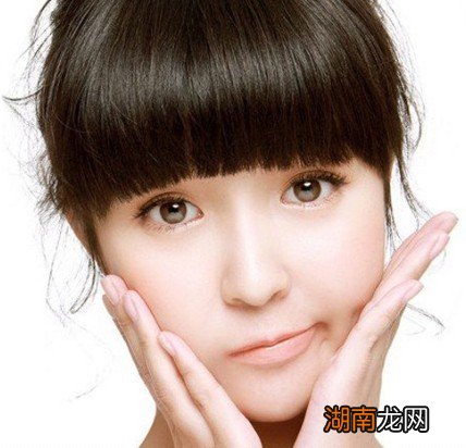 揭秘芦荟胶＂花样玩法＂4大妙用全面护肤