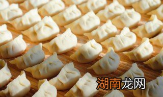 春节的传统食物是什么