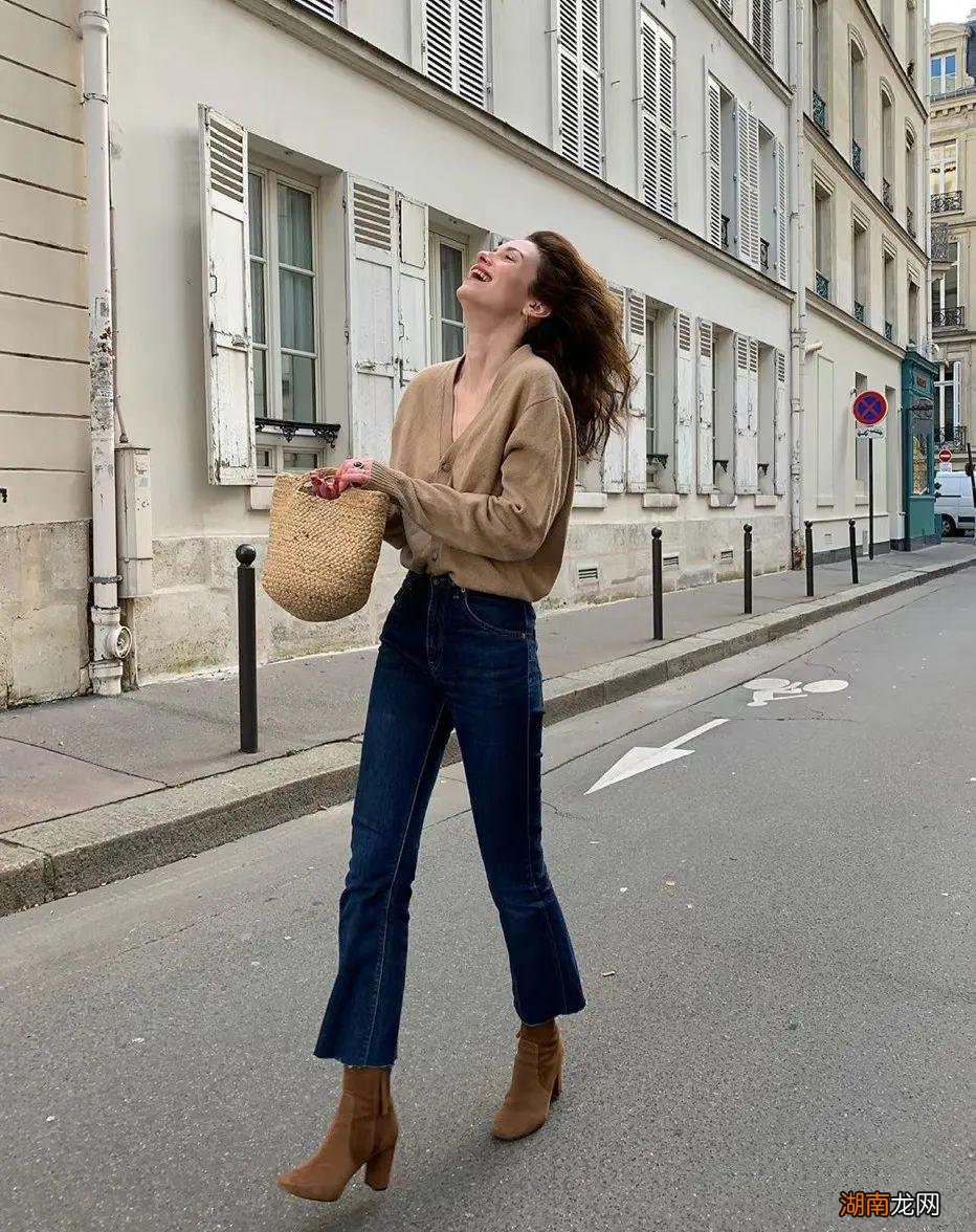 牛仔裤+短靴,才是今秋正确的打开方式