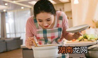 猪肚莲子薏米汤的做法和功效 薏米猪肚莲子汤怎么做