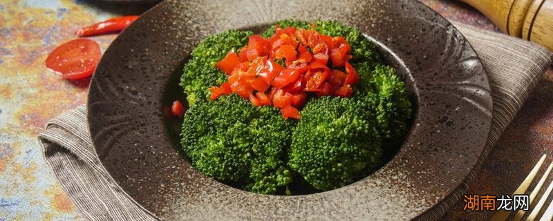 西兰花和胡萝卜能一起吃吗 西兰花炒胡萝卜的功效