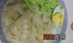 快速做凉皮的方法 快速做凉皮的方法介绍