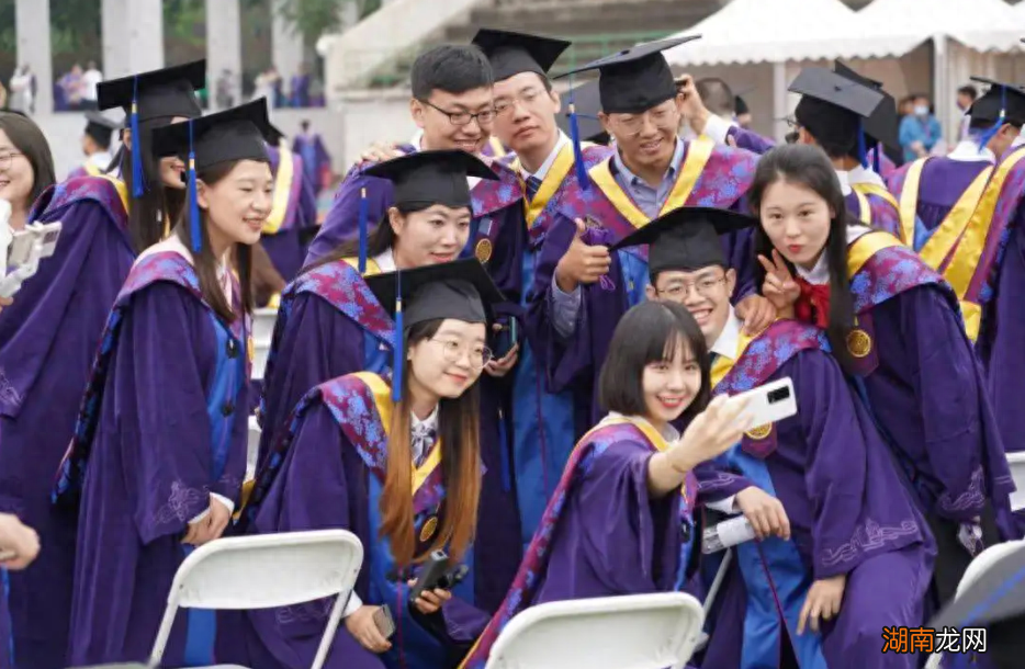 高学历是博士还是博士后 我国最高学位是什么