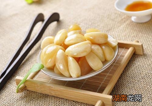 孕妇可以吃醋泡蒜头吗 孕早期可以吃醋泡蒜吗