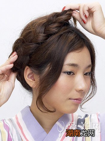 长卷发编发教程盘起长发清凉简单