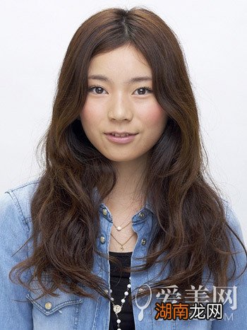 长卷发编发教程盘起长发清凉简单