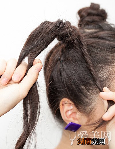 长发扎法教程速学打造利落清爽范