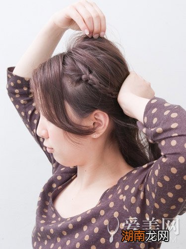 花苞头怎么扎好看蓬松扎发显时尚