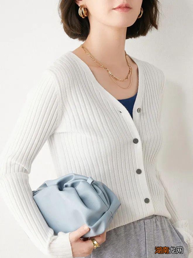 秋季必备针织开衫，挑战60天穿搭不重样！舒适显瘦，一件穿3季！