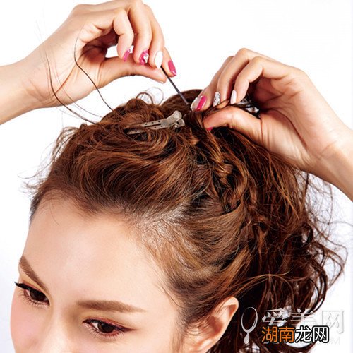 换发不求人DIY空气感韩式活力马尾