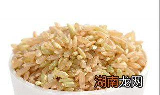 电饭煲糙米的做法 吃起来很Q弹哦