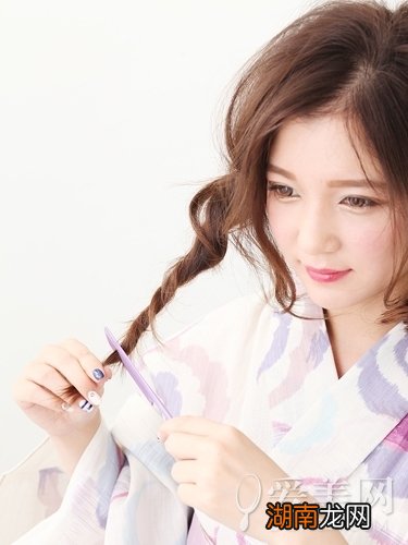 慵懒盘发教程图解轻松打造女神范