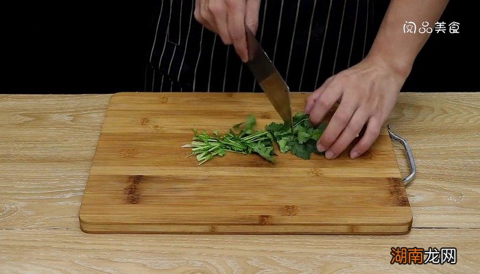 清蒸鱼头的做法 清蒸鱼头的做法