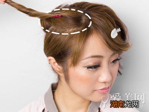 中短发扎法教学扭转发型蓬松甜美