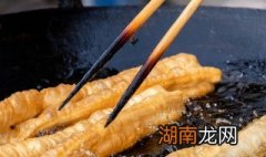 空气炸锅油条的做法 空气炸锅版炸油条的做法