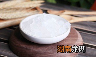 冰糖的作用和功效和白糖一样吗 冰糖的作用
