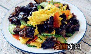 木耳黄瓜炒鸡蛋的做法 木耳黄瓜炒鸡蛋如何做