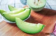 怎样挑选哈蜜瓜好吃 怎么选甜的哈密瓜