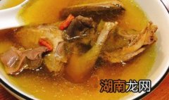 红枣枸杞乳鸽汤图片 乳鸽枸杞汤做法