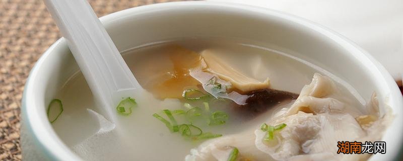 三黄鸡的功效与作用及禁忌 三黄鸡的功效与作用