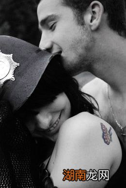 男女之间暧昧会有哪些表现？