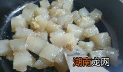 大连焖子的做法 大连焖子的做法很简单
