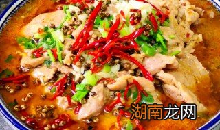 水煮肉片的正确做法 水煮肉片的正确做法不辣