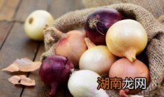 洋葱炒腊肉的做法视频 洋葱炒腊肉的做法