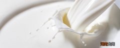 牛奶炖鸡蛋的功效与作用 牛奶炖鸡蛋有什么功效和作用