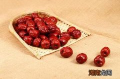 红枣什么人不能吃 红枣泡水喝的好处