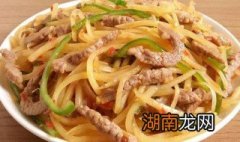 肉炒土豆丝怎么炒好吃 土豆丝炒肉的做法
