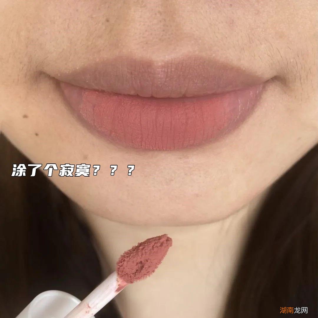 为什么现在很多女生不化妆只涂口红？看了她们化的妆，我懂了