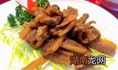 炸油渣怎么做才好吃 炸油渣怎么做才好吃视频