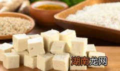 豆腐和鸡蛋一块炒好吃的做法 鸡蛋豆腐和什么一起炒