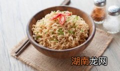 正宗爆炒方便面做法 正宗爆炒方便面做法步骤