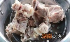 怎么用高压锅炖排骨 怎么用高压锅炖排骨玉米汤