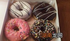 甜甜圈的巧克力酱怎么做 巧克力乳酪甜甜圈儿怎么做