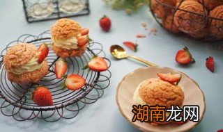 草莓脆皮泡芙 草莓酥皮泡芙怎么做