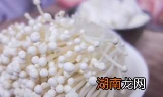 金针菇要煮多久能熟 金针菇要煮多长时间