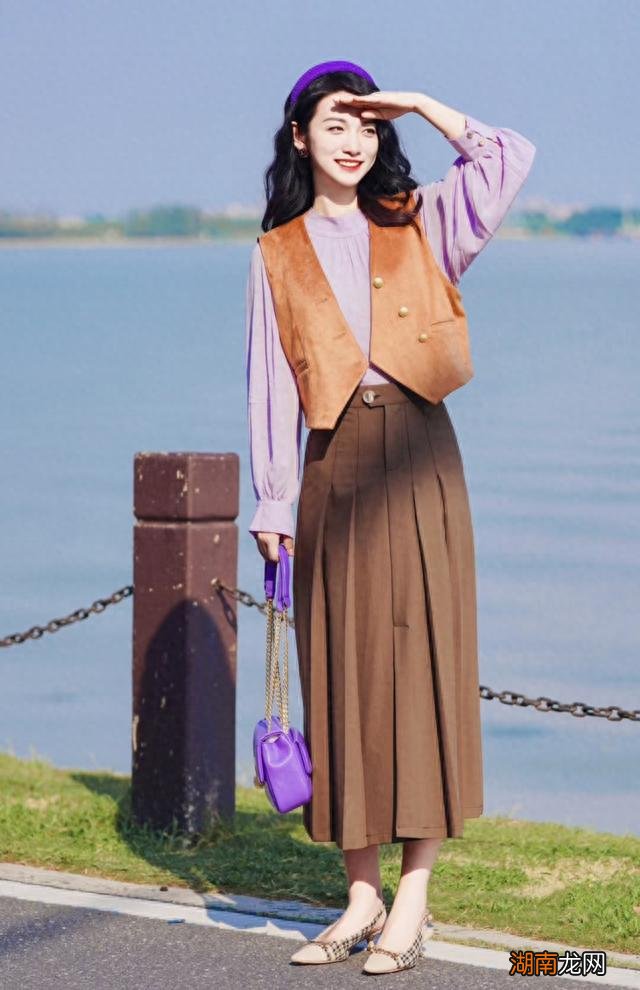 今年秋冬最流行的穿搭:美拉德配色,太惊艳了!
