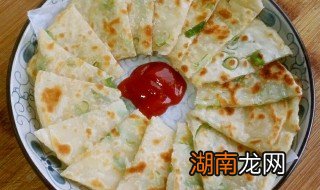 葱油猪肉饼子怎么做 葱油猪肉饼的家常做法