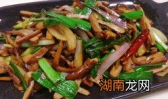 洋葱豆干炒熏肉怎么做 洋葱豆干炒熏肉怎么做的